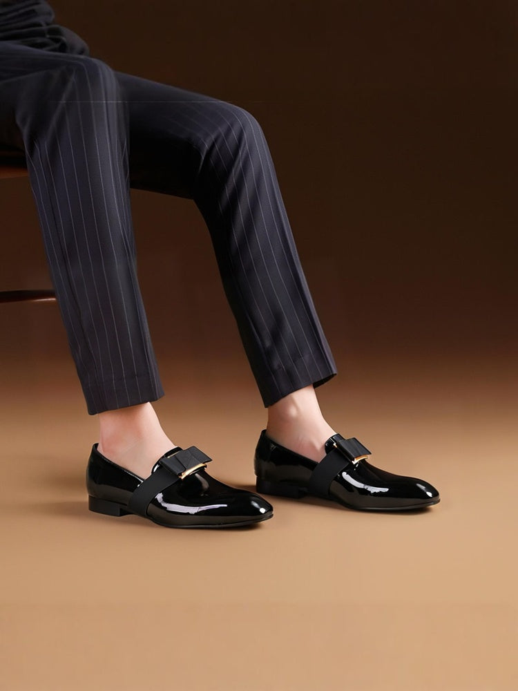 Spring and summer black patent leather square-toe loafers with metal buckle and bow slip-on smoking shoes, yuppie style