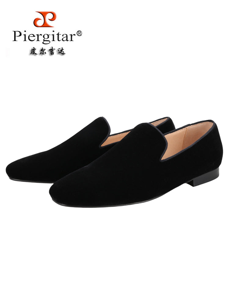 Summer leather breathable inner European and American classic men's velvet loafers fashion party trend red soles shoes men