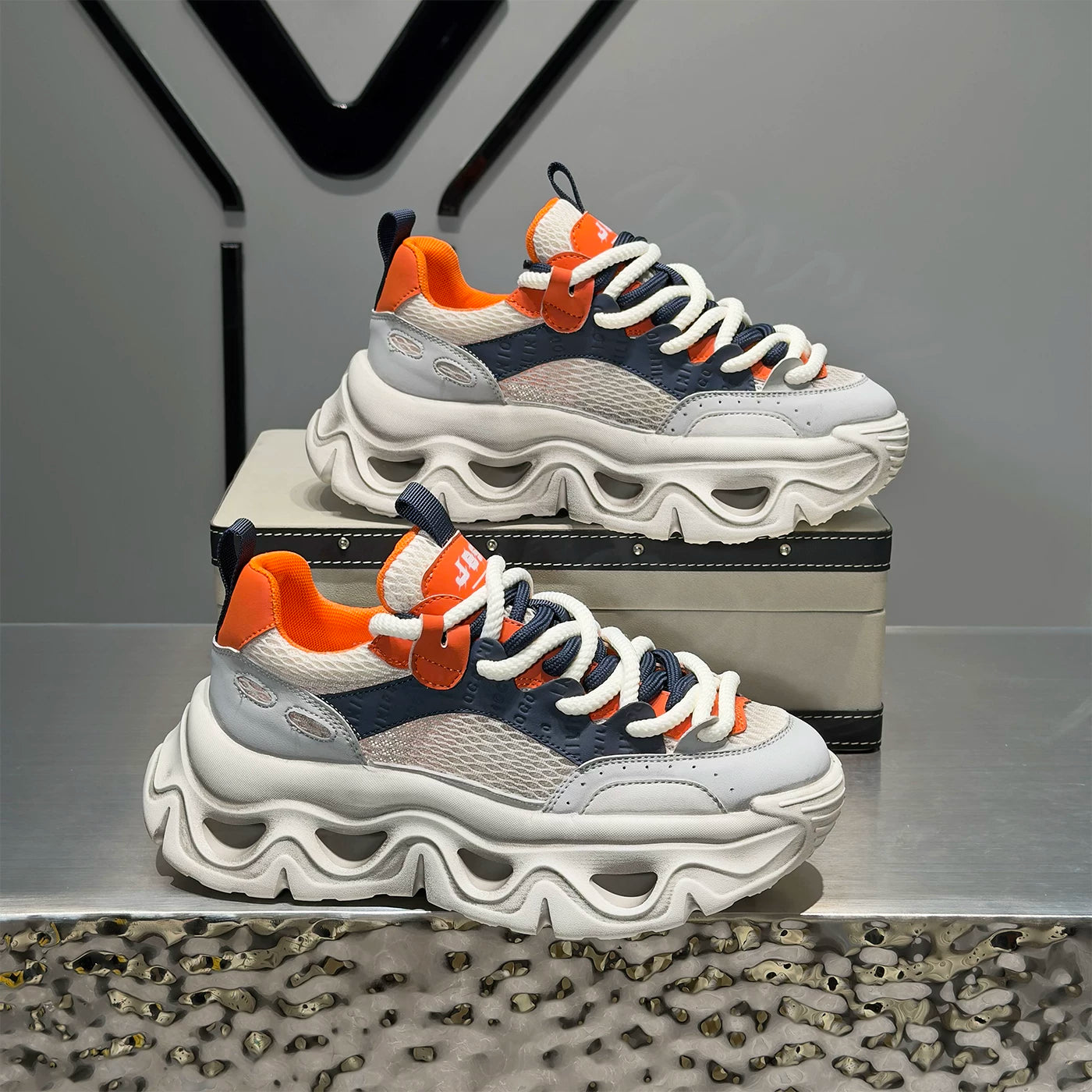 Men's Platform Breathable Retro Trendy Chunky Dad Sneakers 2026 Summer