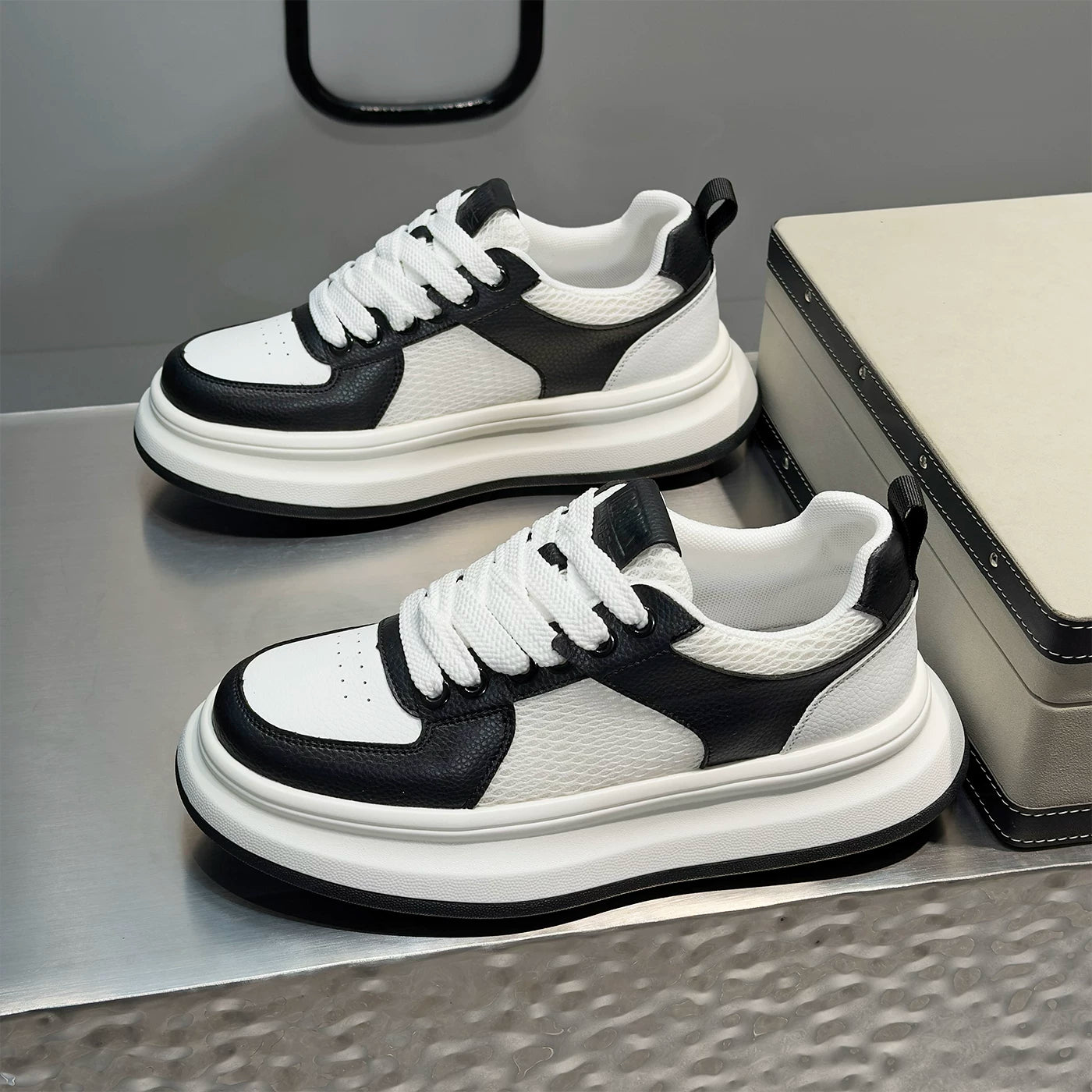 Men's Platform Breathable Mesh Low-Top Trendy White Sneakers