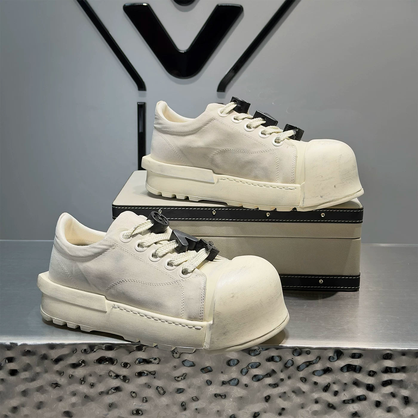 Men's Height-Increasing Platform Low-Top Retro Big-Toe Skate Shoes Summer