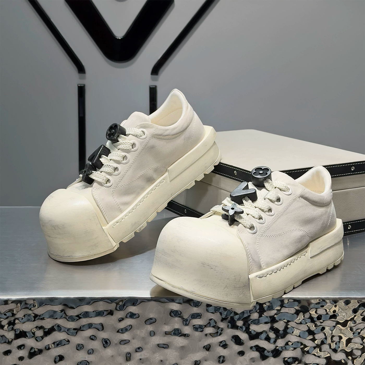 Men's Height-Increasing Platform Low-Top Retro Big-Toe Skate Shoes Summer