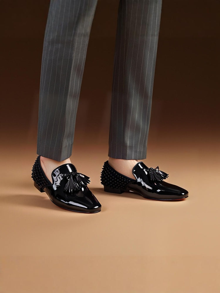 European and American style handmade patent leather yuppie shoes men's red sole shoes with tassels and rivets matching loafers