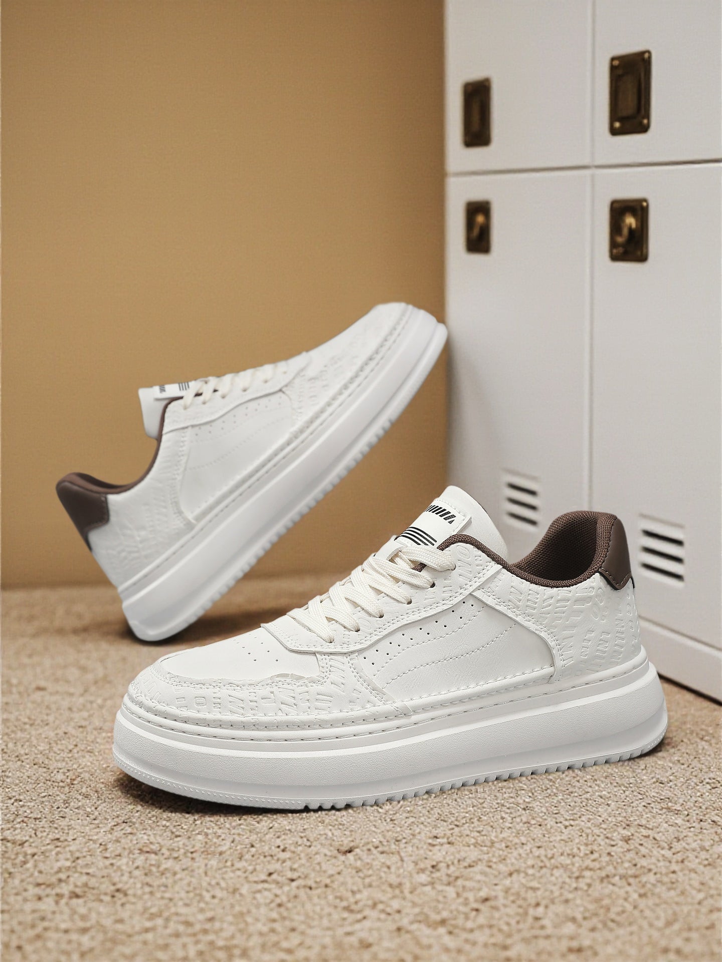 Men's 2026 new winter versatile trendy retro genuine leather white sneakers chunky sole height increasing athletic casual streetwear shoes
