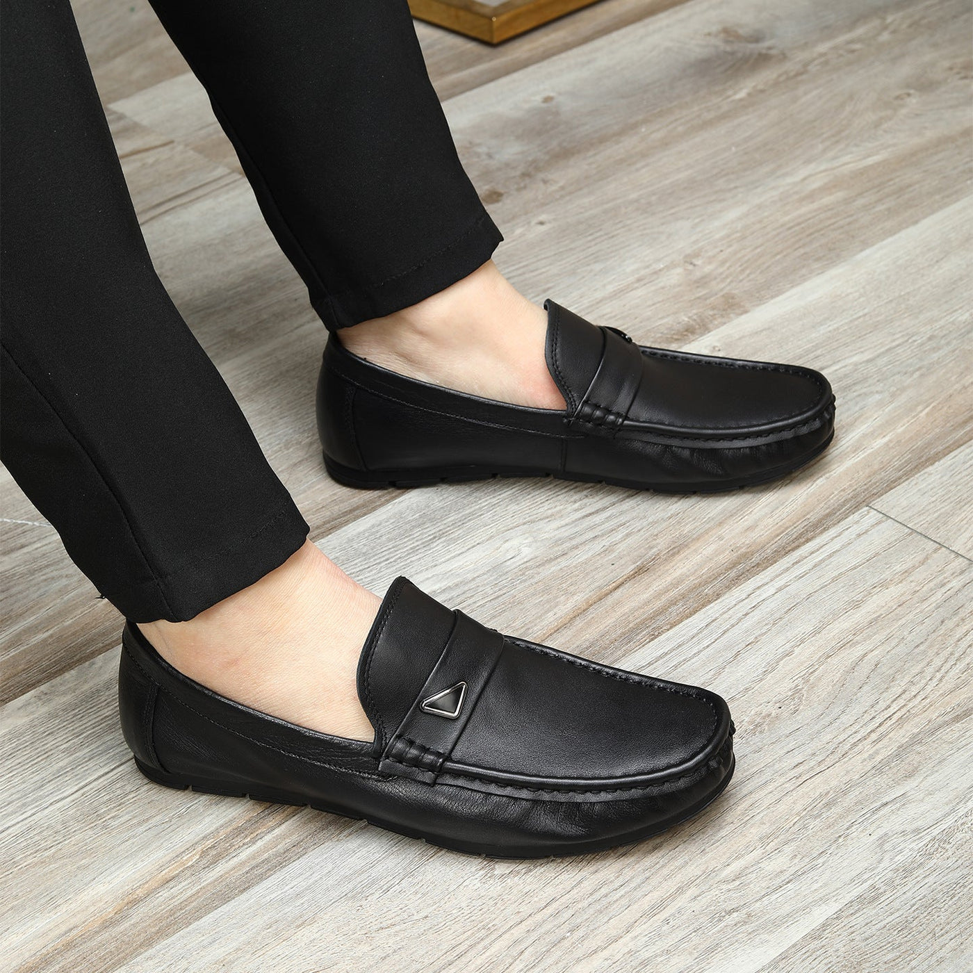 Soft and breathable single-layer cowhide loafers, new for spring/summer 2026. slip-on, comfortable m 3