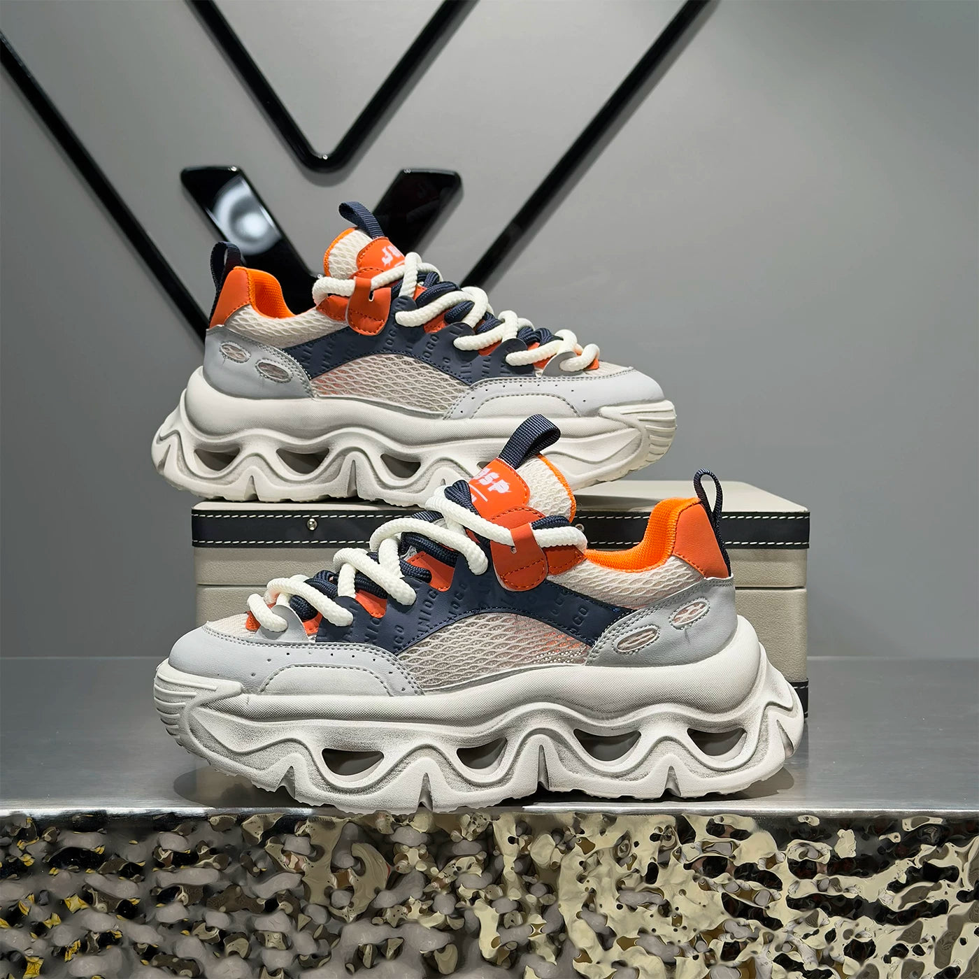 Men's Platform Breathable Retro Trendy Chunky Dad Sneakers 2026 Summer