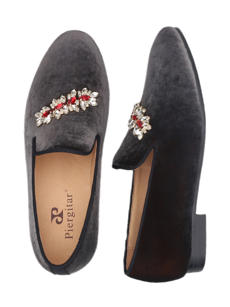 Imported gray and red velvet men's yuppie loafers metal rhinestone buckle slip-on smoking shoes loafers wedding banquet