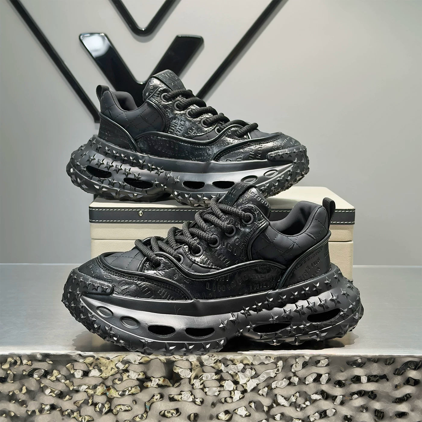 Men's Platform Breathable Low-Top Chunky Dad Sneakers 2026 Summer New