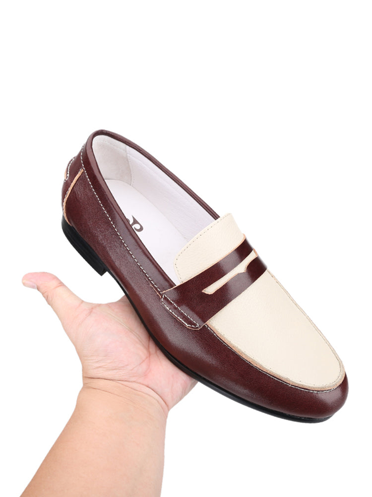 British style handmade custom-made men's casual leather shoes with one foot, black and white splicing cowhide classic penny loafers for men