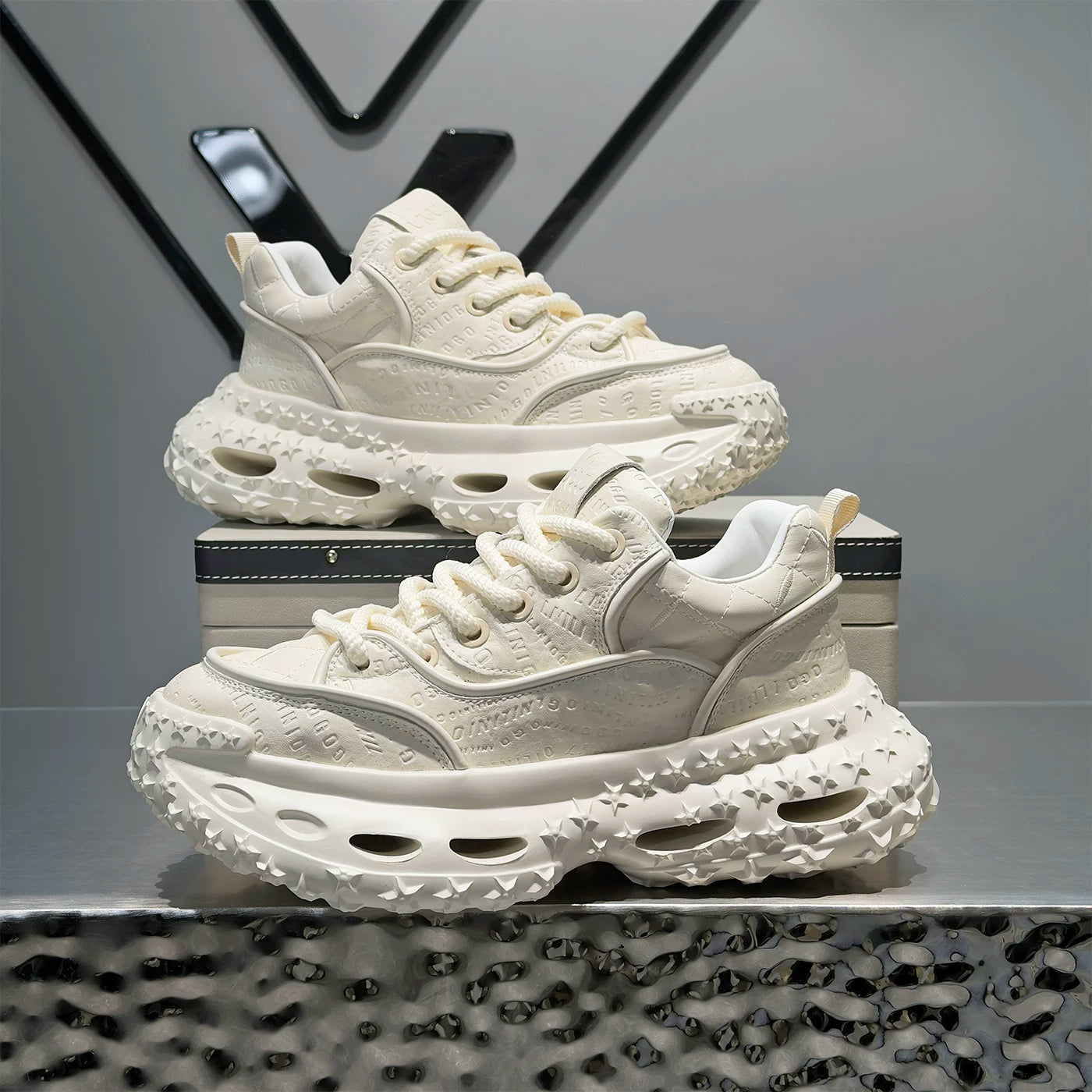 Men's Platform Breathable Low-Top Chunky Dad Sneakers 2026 Summer New