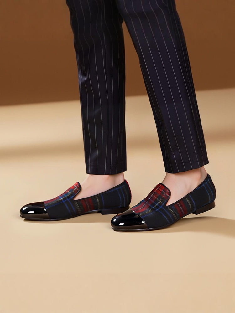 Autumn and winter classic plaid wool stitching black patent leather toe men's loafers British style slip-on smoking shoes
