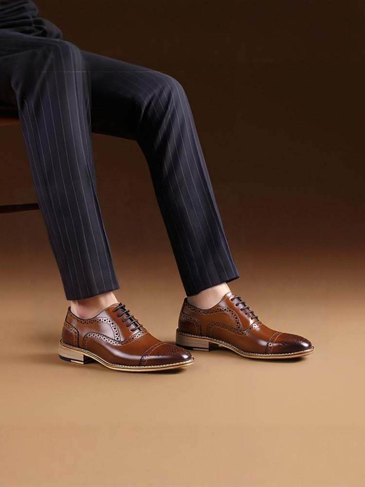 Two-color waxed leather men's shoes Oxford shoes classic European version men's shoes business men's shoes strap casual brogues