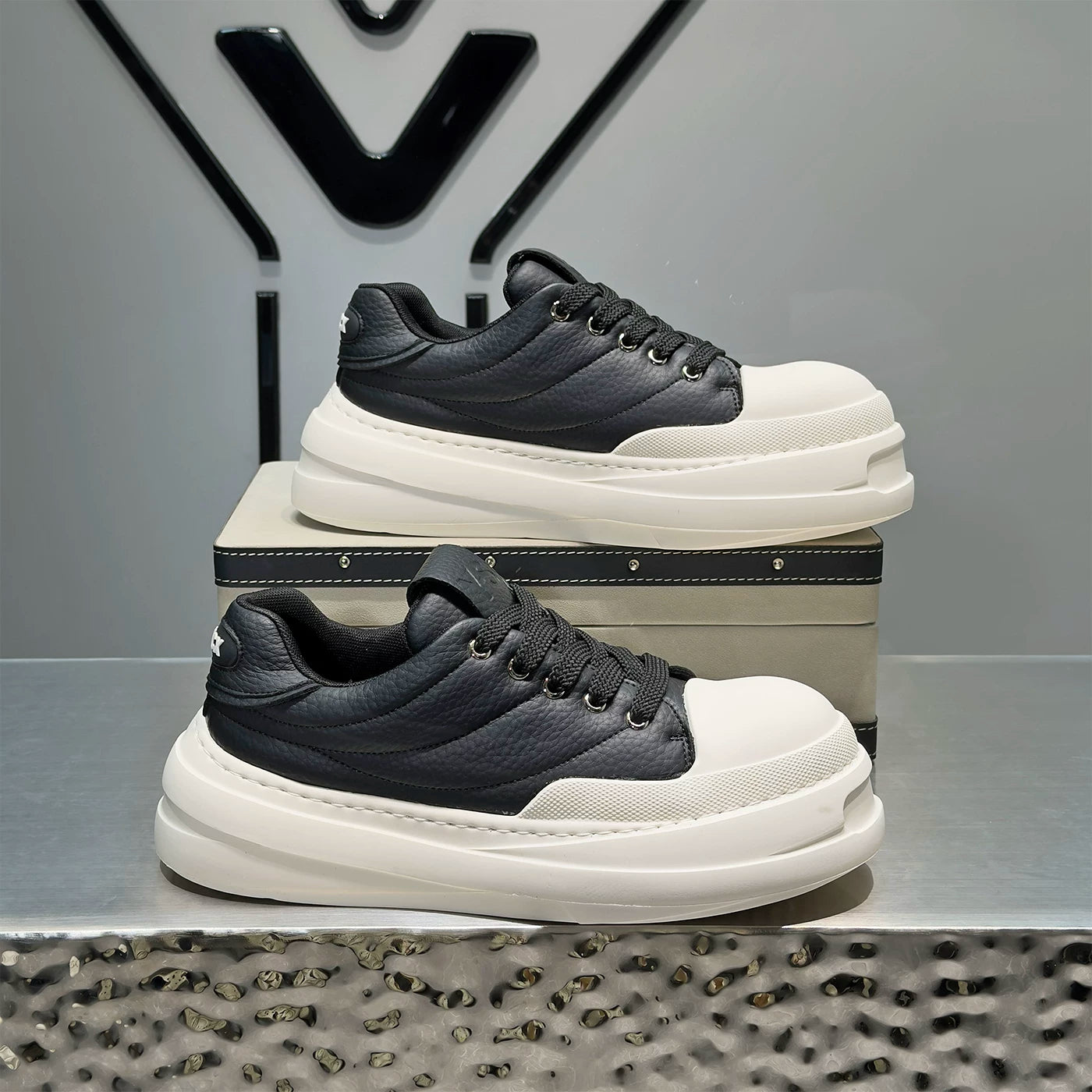 Men's Height-Increasing Platform Low-Top Big-Toe Trendy White Sneakers