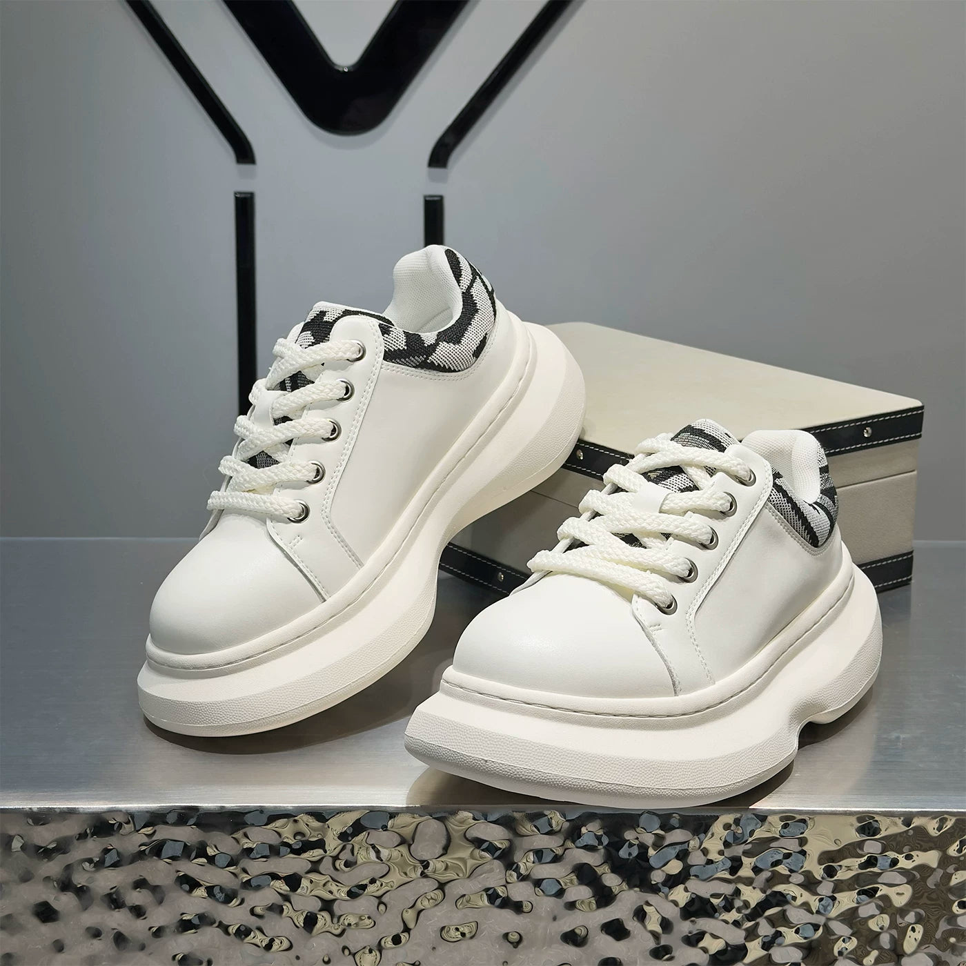 Men's Height-Increasing Platform Minimalist Trendy Puffy Sneakers 2026 New