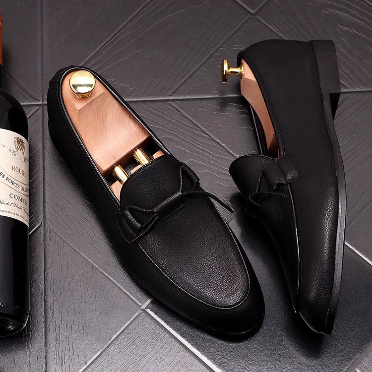 The trendy brand starts with the appearance ~ 2024 new one-foot versatile casual leather shoes, the trend of fashion increases the height of beanie shoes for men