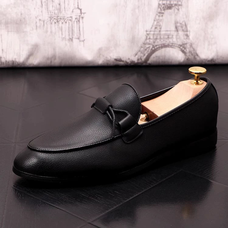 The trendy brand starts with the appearance ~ 2024 new one-foot versatile casual leather shoes, the trend of fashion increases the height of beanie shoes for men