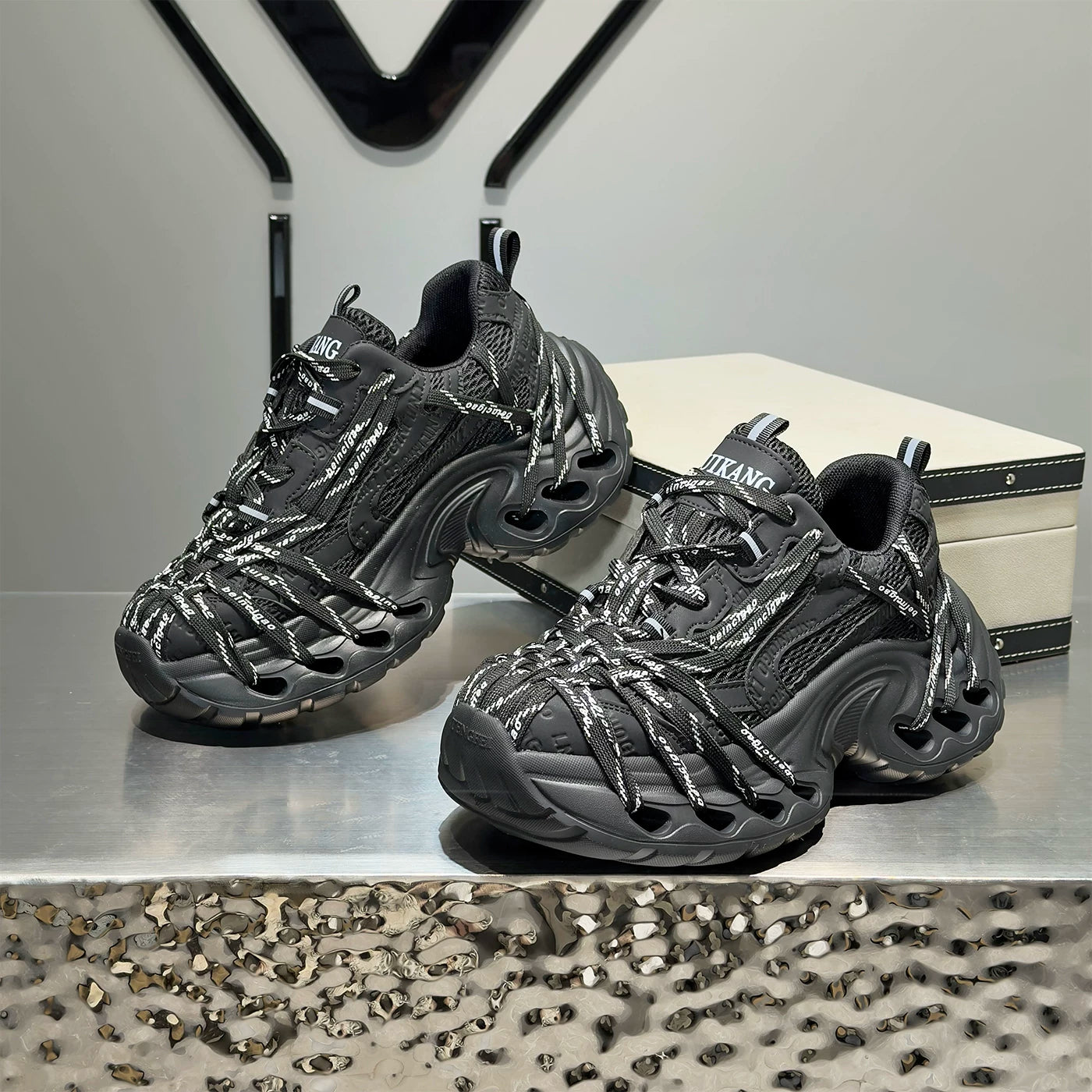 Men's Height-Increasing Platform Breathable Mesh Shock-Absorbing Chunky Dad Sneakers