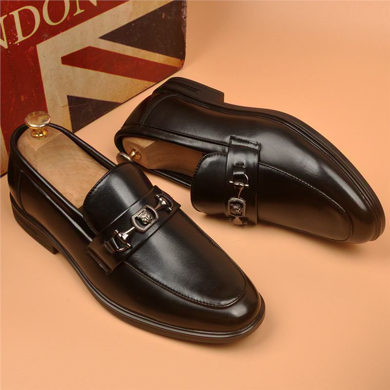 2026 new men's business casual shoes pointed toe leather loafers british style wedding shoes soft 3
