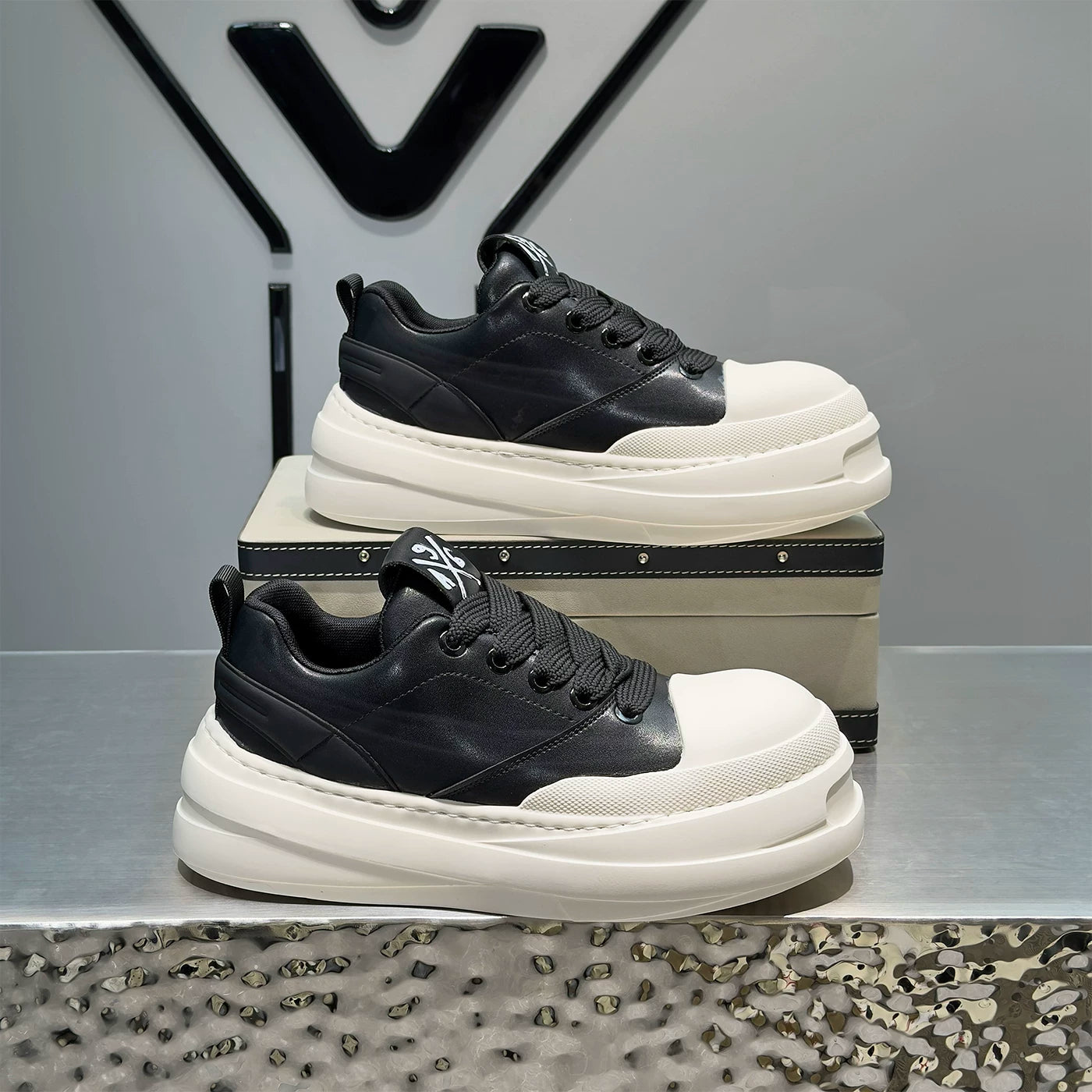 Men's Height-Increasing Platform Low-Top Big-Toe Chunky Dad Sneakers 2026 Summer New