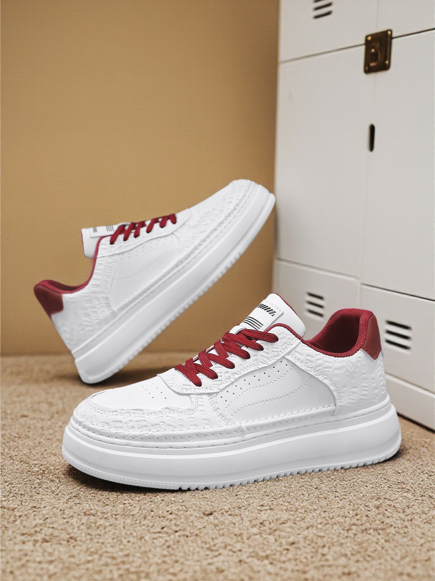 Men's 2026 new winter versatile trendy retro genuine leather white sneakers chunky sole height increasing athletic casual streetwear shoes