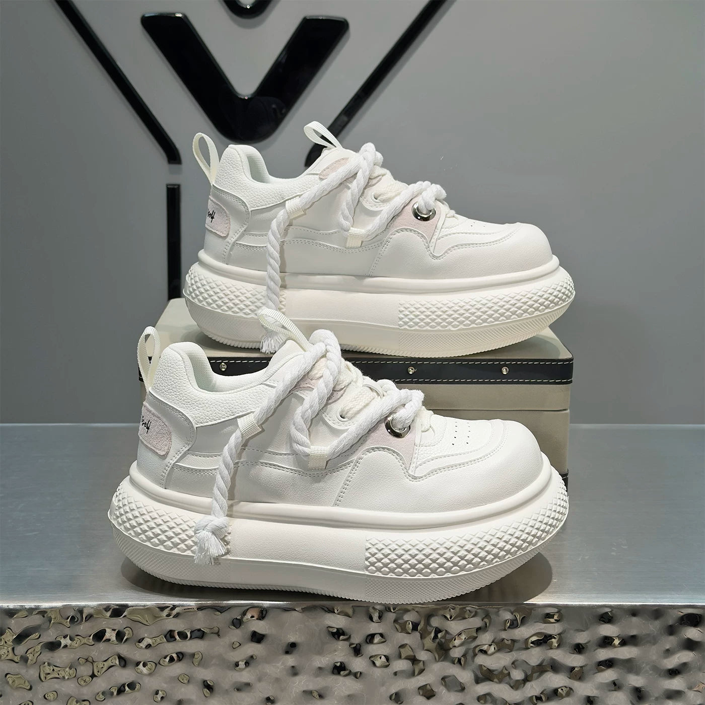 Men's Height-Increasing Platform Big-Toe White Sneakers Spring New