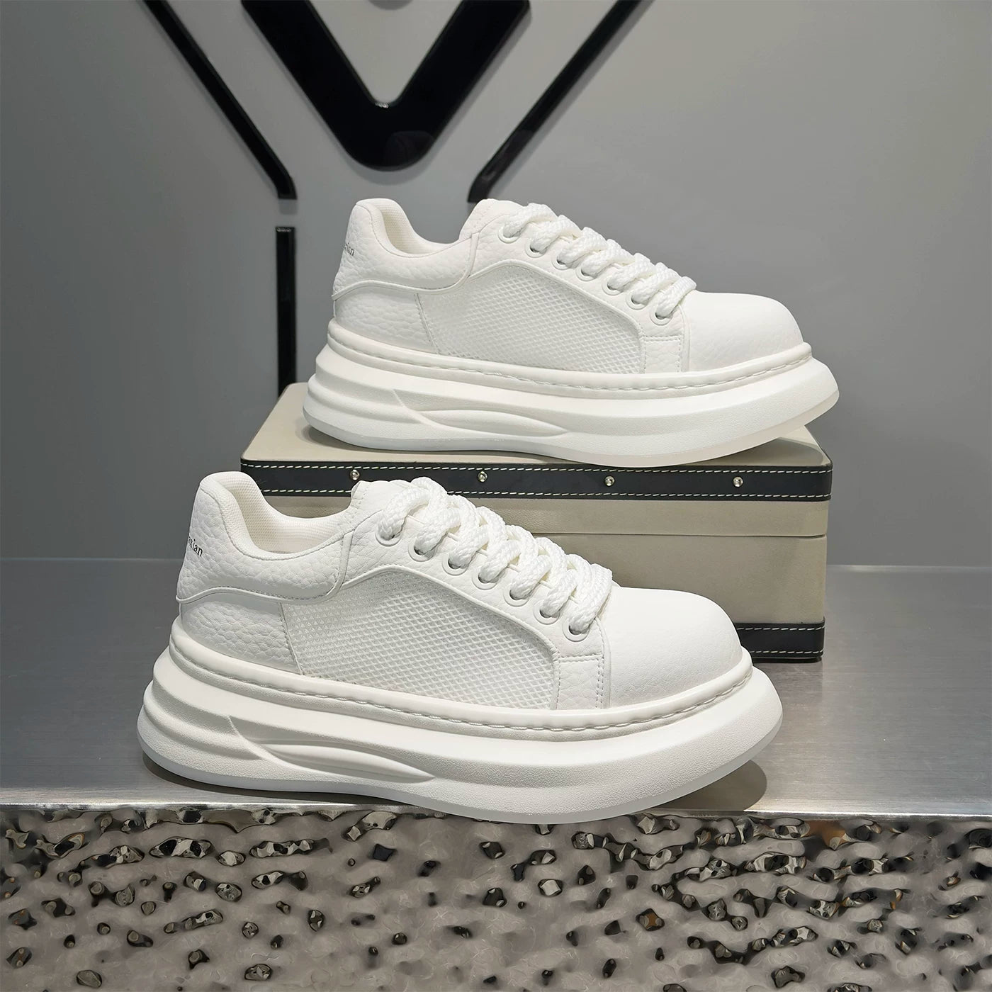 Men's Height-Increasing Platform Breathable Mesh Low-Top White Sneakers Summer
