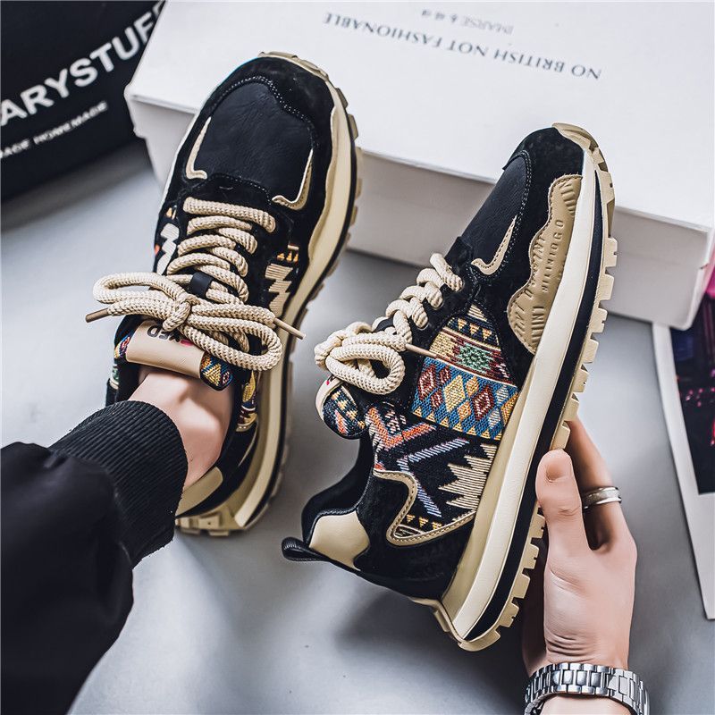 Men's shoes 2026 new spring collection: versatile canvas sneakers with hidden wedge, chunky sole, trendy athletic casual style, and dad shoes