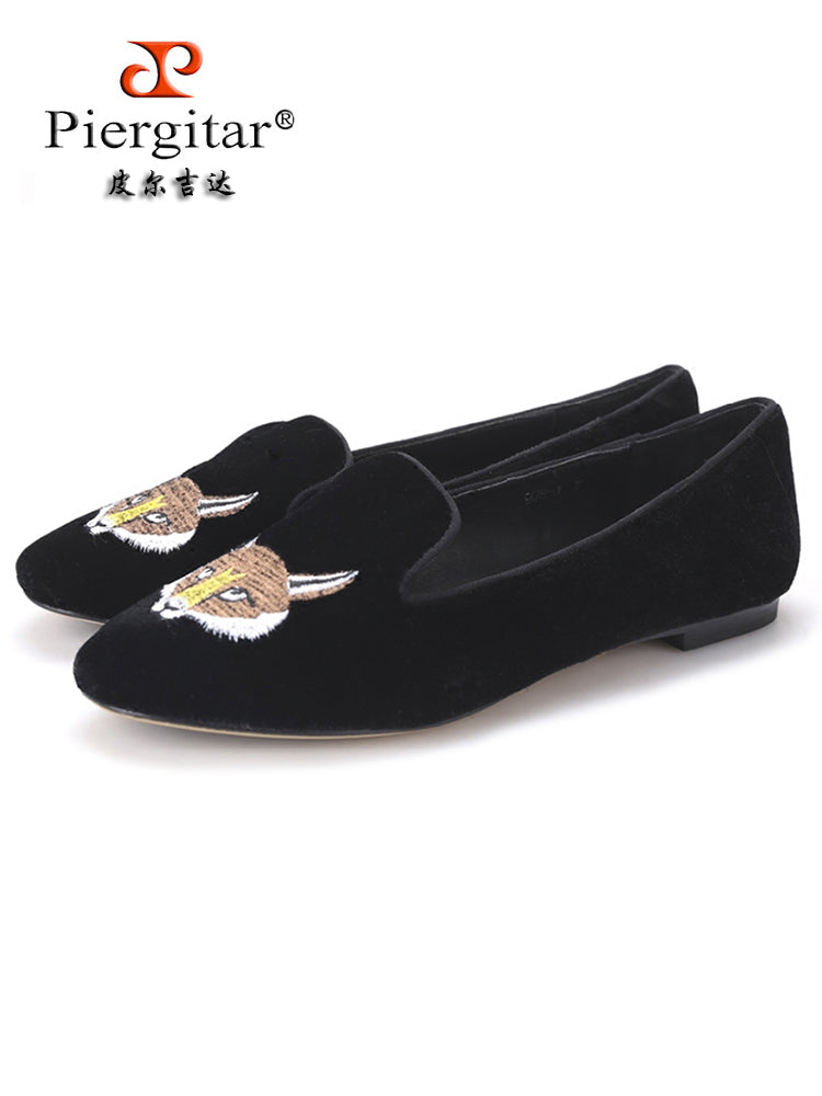 Velvet fox embroidered women's shoes European and American trend flat loafers British fashion comfortable velvet shoes