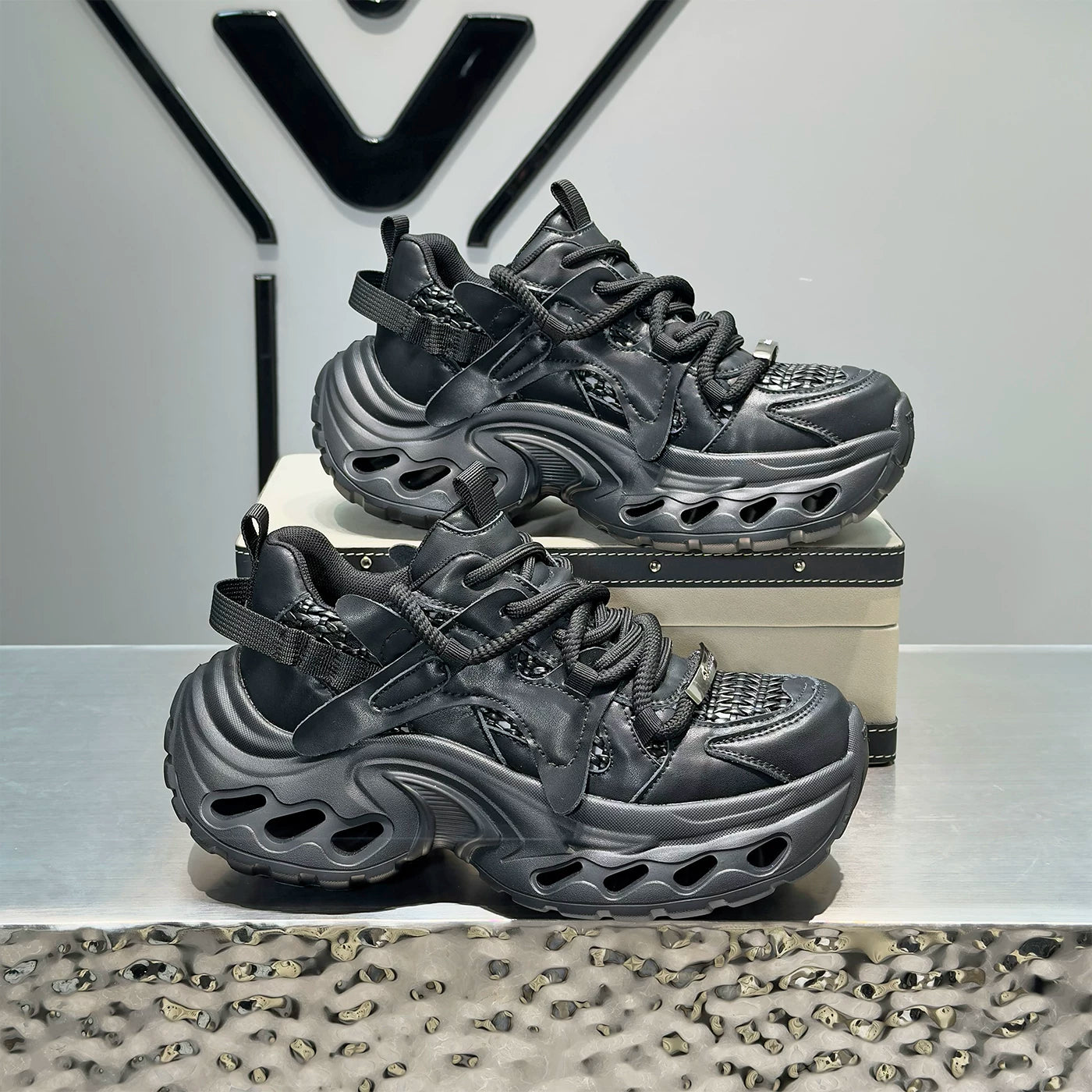 Men's Height-Increasing Platform Breathable Mesh Chunky Dad Sneakers 2026 Summer New