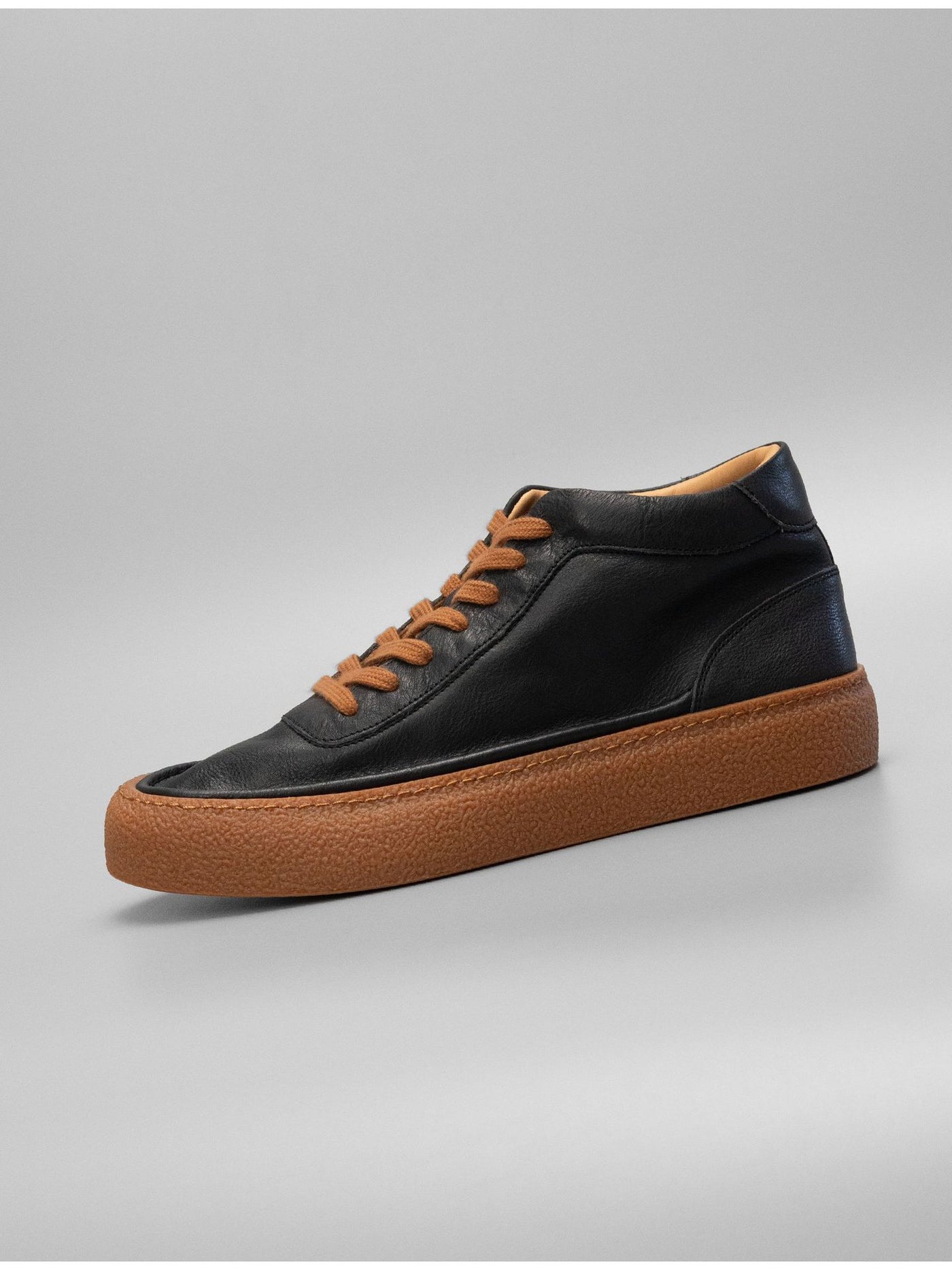 European station 2024 new retro solid color trendy shoes black cowhide sneakers versatile genuine leather mid-top men's casual shoes 13