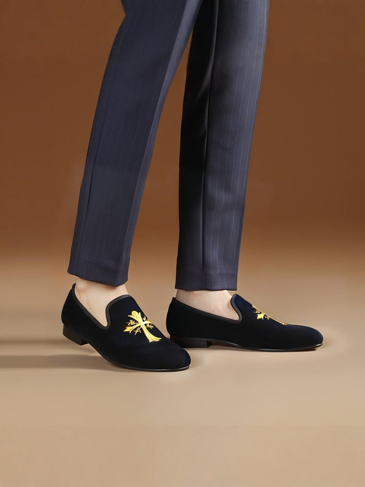 European version large size new style gold hand-embroidered velvet men's shoes loafers driving shoes smoking shoes
