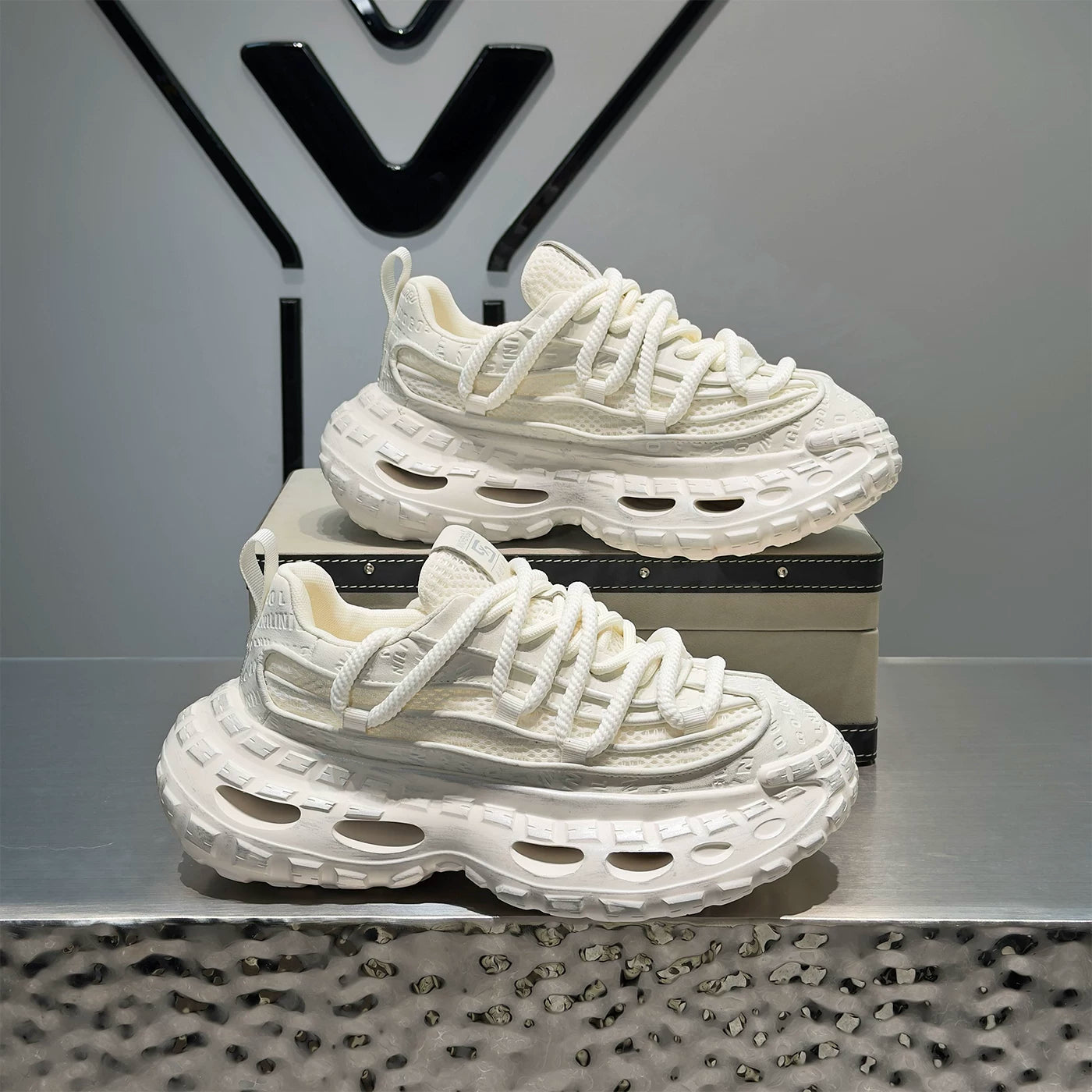 Men's Height-Increasing Platform Breathable Mesh Chunky Dad Sneakers 2026 Summer