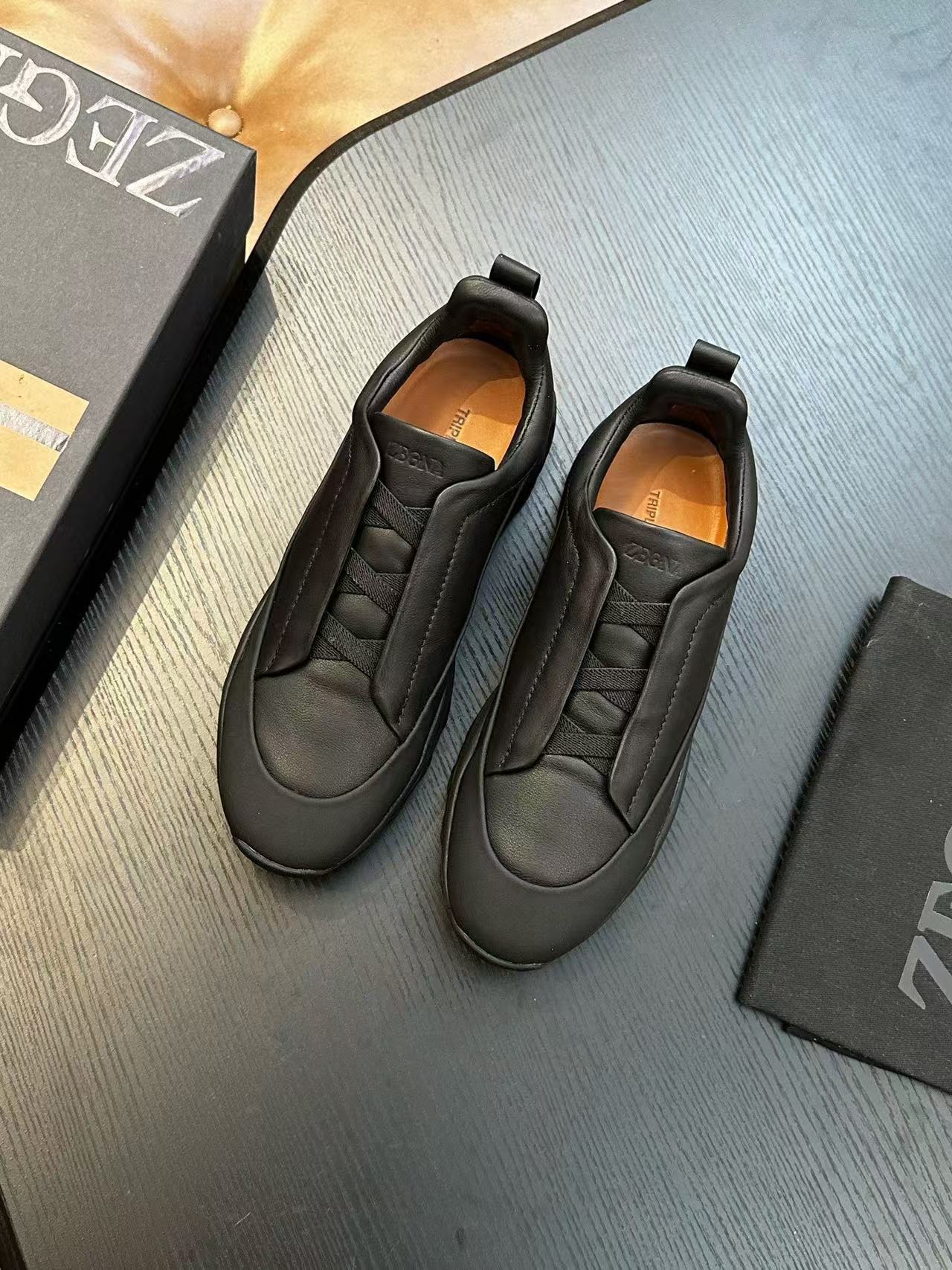 Cross-border zz men's suede casual shoes outdoor sports shoes cross elastic band thick sole light sole low ankle shoes men