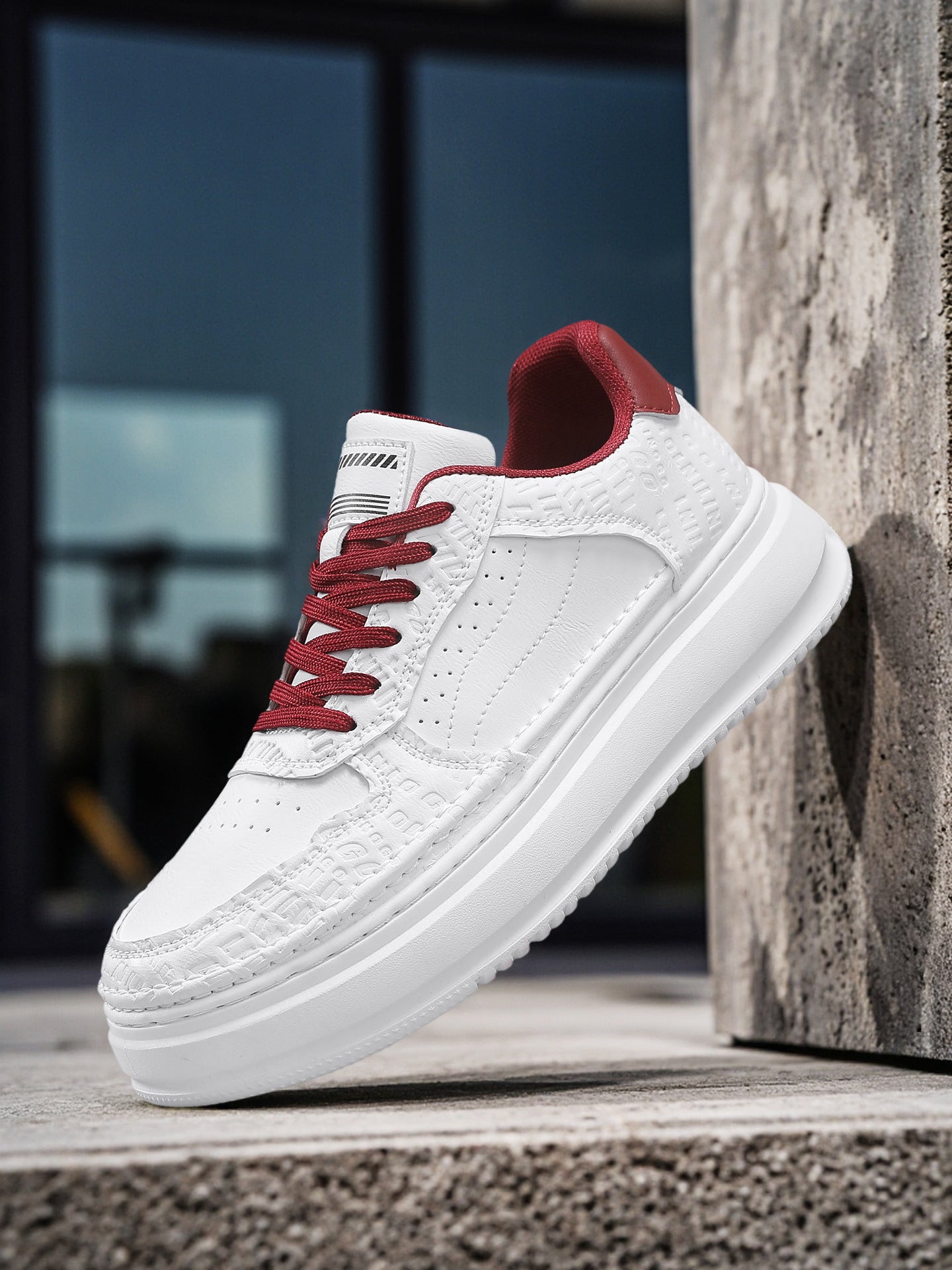 Men's 2026 new winter versatile trendy retro genuine leather white sneakers chunky sole height increasing athletic casual streetwear shoes