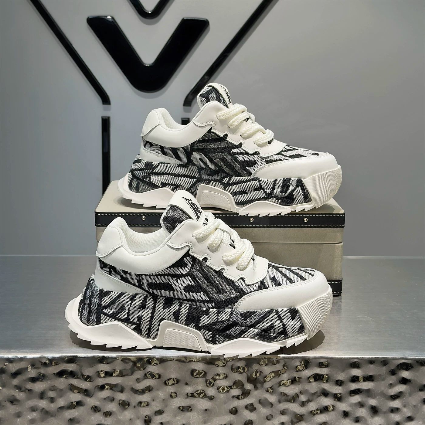 Men's Breathable Trendy Chunky Dad Sneakers 2026 Summer New