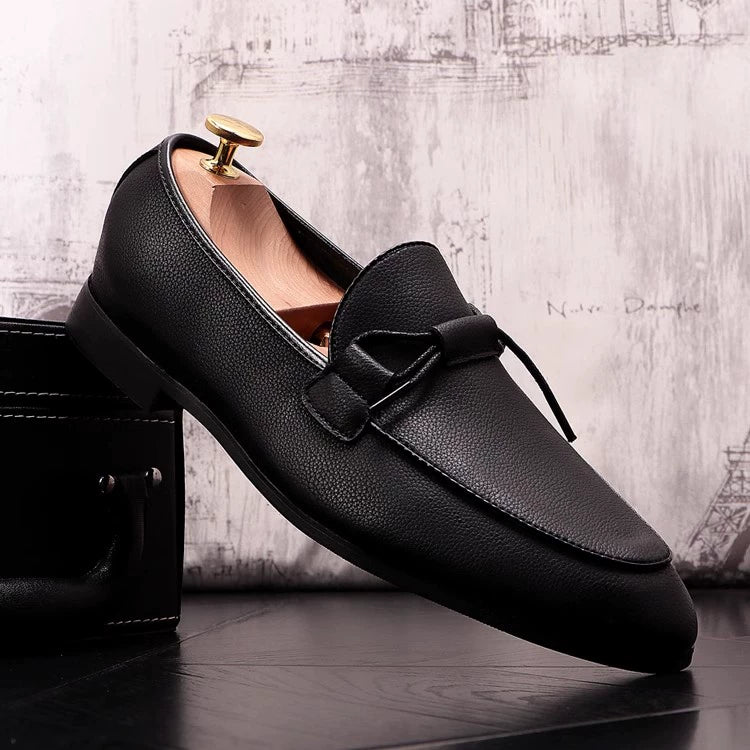 The trendy brand starts with the appearance ~ 2024 new one-foot versatile casual leather shoes, the trend of fashion increases the height of beanie shoes for men