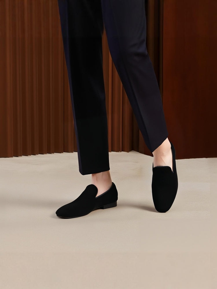 Summer leather breathable inner European and American classic men's velvet loafers fashion party trend red soles shoes men