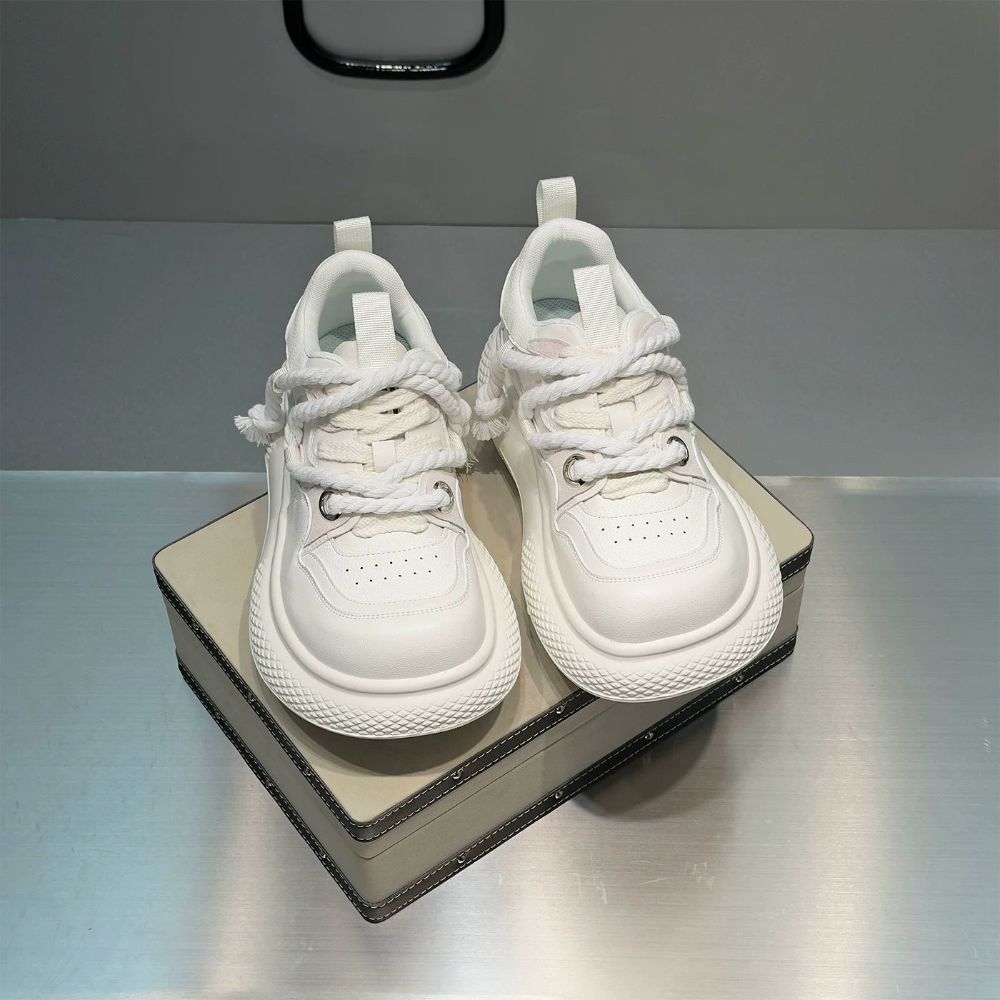 Men's Height-Increasing Platform Big-Toe White Sneakers Spring New