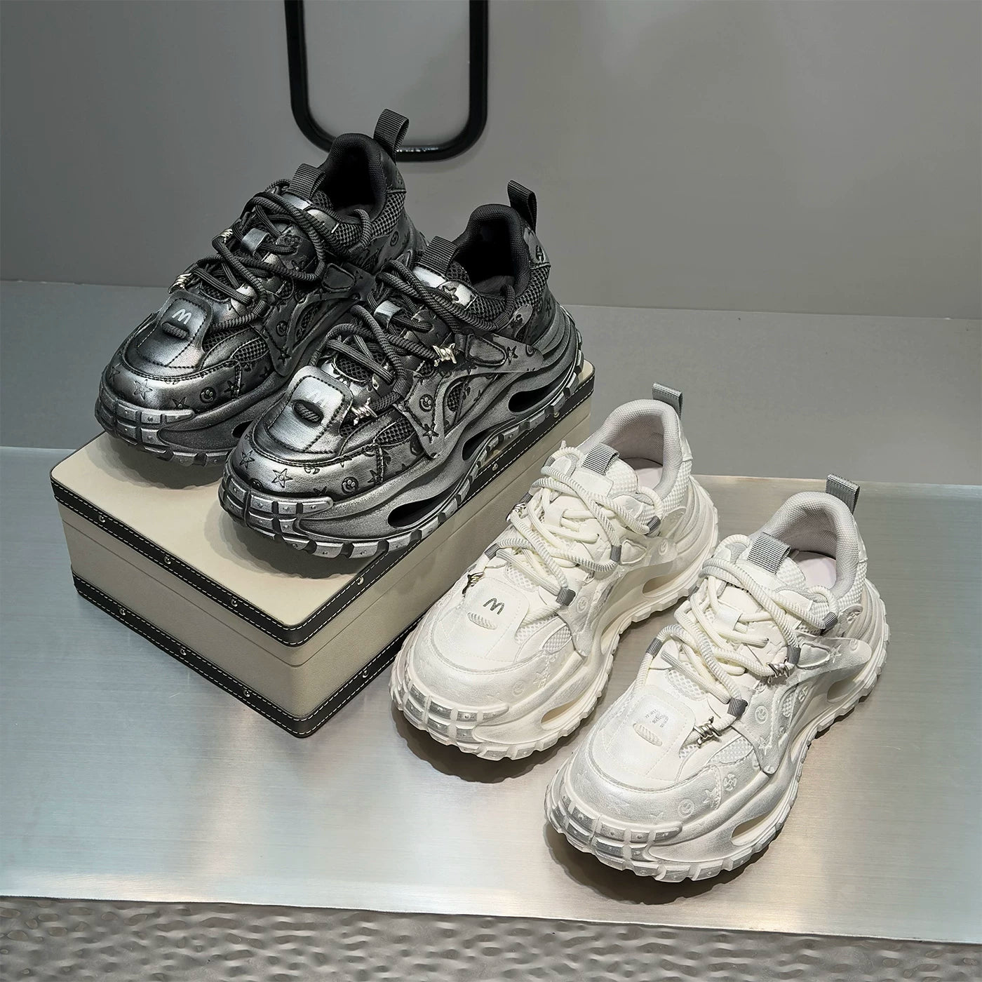 Men's Height-Increasing Platform Breathable Retro Shock-Absorbing Chunky Dad Sneakers 2026 New