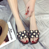 Korean style women's sandals. Rubber soles, slip-on style, pearl pattern, soft soles, beautiful and chic design, lightweight, comfortable to wear, cute. (white)