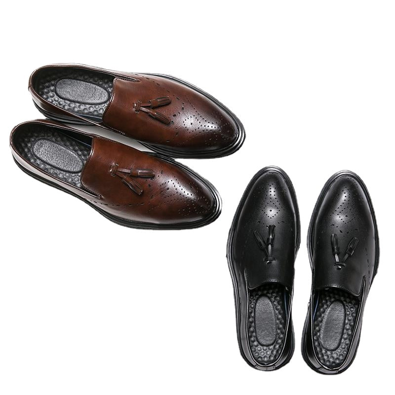 Leisure pointy leather shoes men's England one pedal Brock carve patterns or designs on woodwork men's shoes Korean tassel small leather shoes men's tide